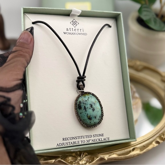 Atterri Adjustable  Cord Necklace with Oval Green Reconstituted Stone Pendant - Picture 3 of 8